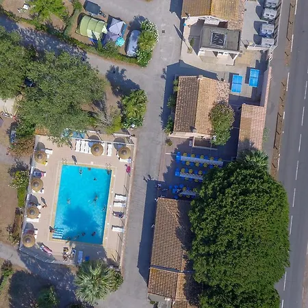 Camping Camping Les Romarins